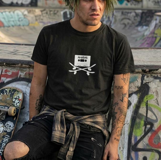 Anarxy - Skull and Cross Skates T-Shirt